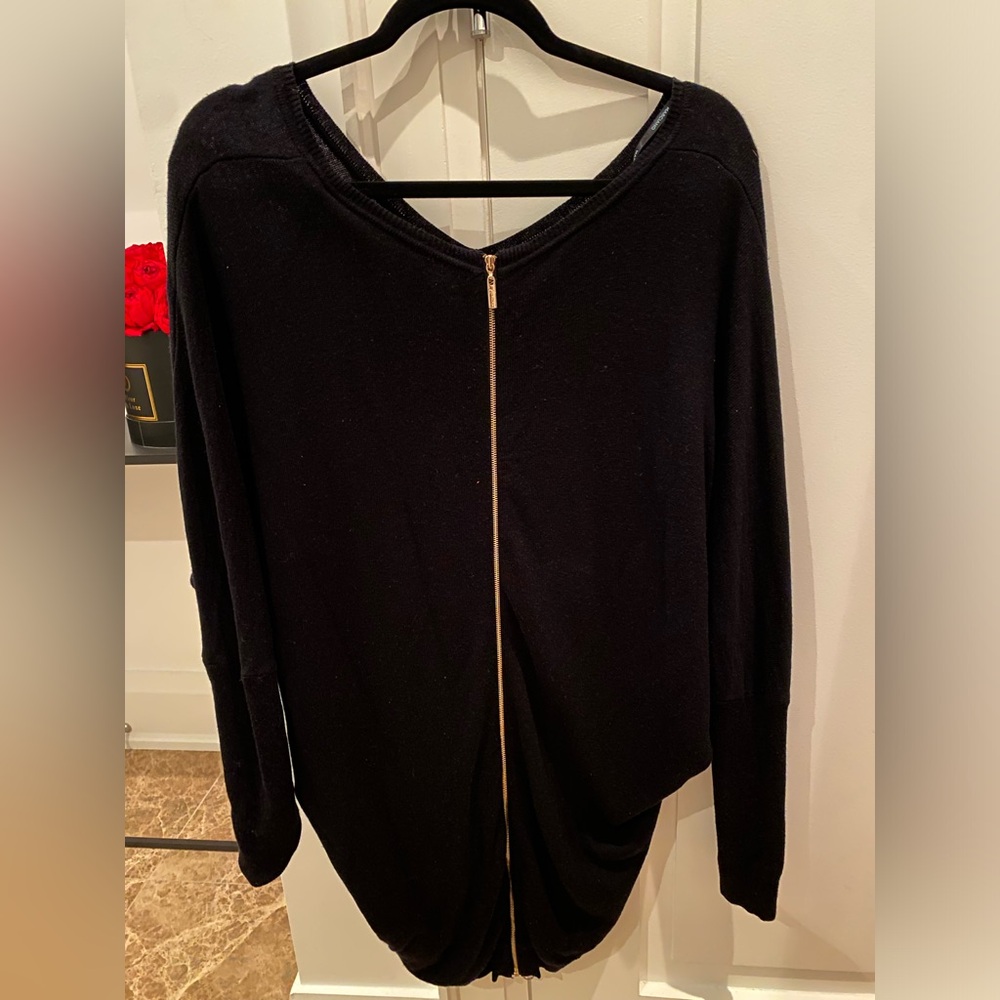 Guess by Marciano sweater with beautiful golden zipper
